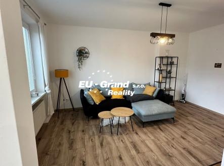 485f18e7-554c-4426-a829-4643ee9aed03 | Pronájem bytu, 2+1, 56 m²