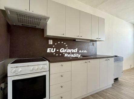 8040ee47-7998-4fb9-82b0-dcfbe753542d | Prodej bytu, 4+1, 97 m²
