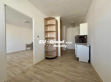 5c12a388-624a-41e9-86f5-4357024d65ee | Prodej bytu, 4+1, 97 m²