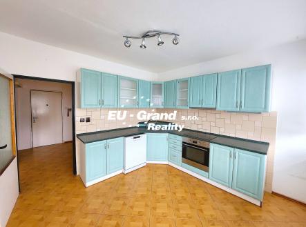 20250922_144841 | Prodej bytu, 3+1, 72 m²