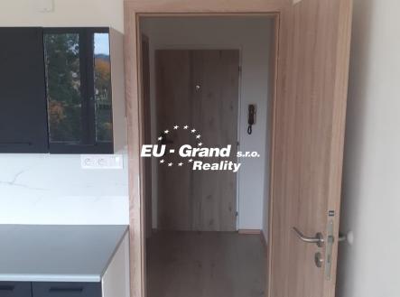 87ebb925-34eb-40dc-a138-2008a4bf8f08 | Pronájem bytu, 1+1, 42 m²