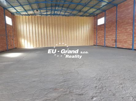 6_PHOTO-2026-02-03-09-39-13 | Pronájem - komerční objekt, sklad, 440 m²