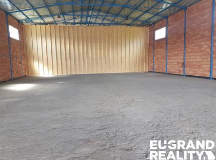 6_PHOTO-2026-02-03-09-39-13 | Pronájem - komerční objekt, sklad, 440 m²