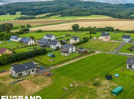 0cab3b71fe5c52fae33d1df30ce3cf41c6fe | Prodej - pozemek pro bydlení, 2 004 m²