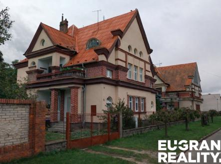 1 | Prodej - dům/vila, 210 m²