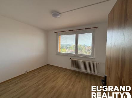 WhatsApp Image 2026-04-28 at 10.31.11 | Pronájem bytu, 2+kk, 42 m²