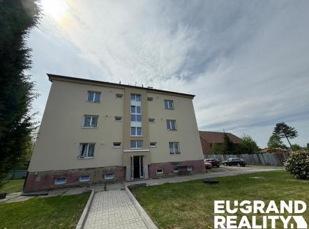 WhatsApp Image 2026-05-04 at 21.02.49 (8) | Pronájem bytu, 2+kk, 51 m²