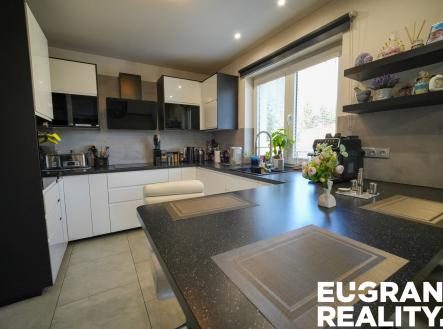 DSC02912 | Prodej - dům/vila, 216 m²