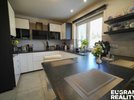 DSC02912 | Prodej - dům/vila, 216 m²