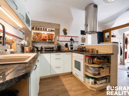 19 | Prodej - dům/vila, 271 m²