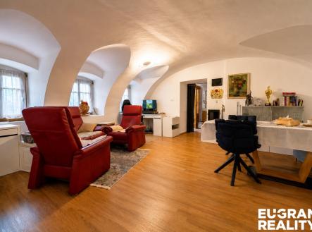20 | Prodej - dům/vila, 271 m²