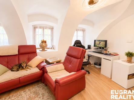2 | Prodej - dům/vila, 271 m²