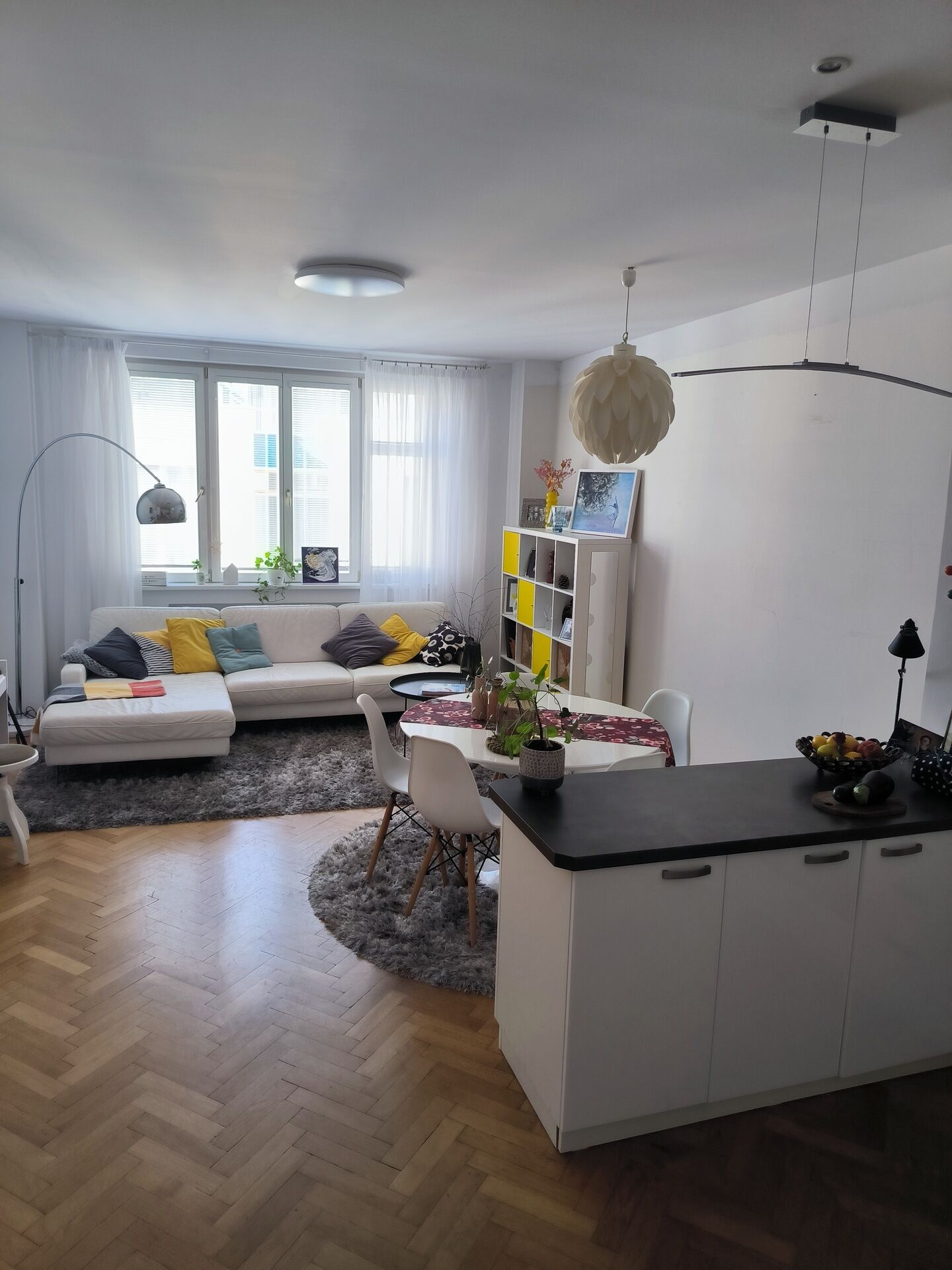 Pronájem bytu 3+kk, 93 m2 + balkon, klimatizace, 4.NP, Na Rybníčku - Praha 2