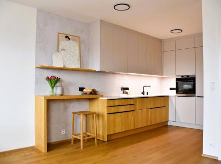 Pronájem bytu, 3+kk, 88 m²