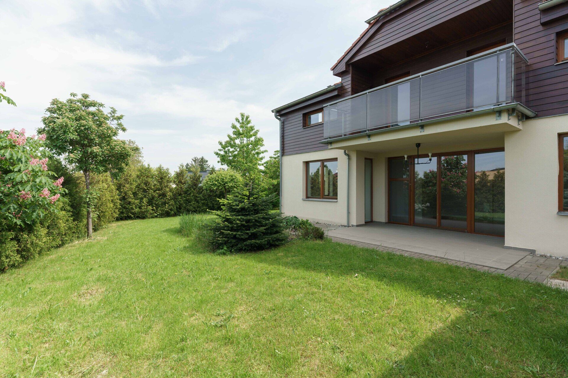Prodej rodinného domu 6+kk o užitné ploše 199m2, pozemek 793m2, garáž