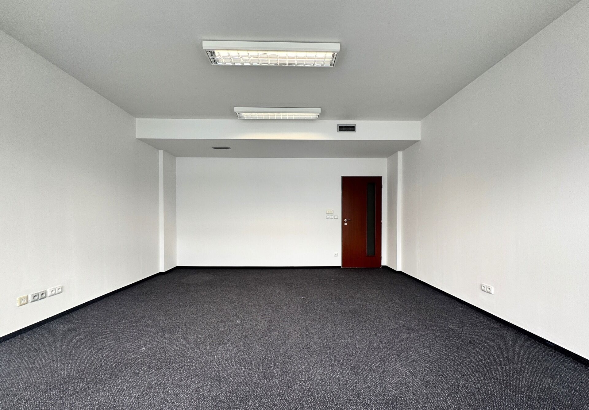 Pronájem kanceláře 29,7m2
