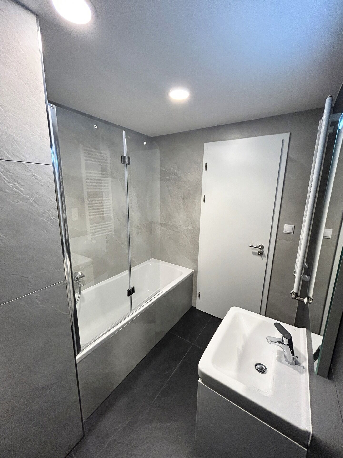 Pronájem bytu 2+kk, 57m2, lodžie 10m2,sklep 6m2 - Domalípova