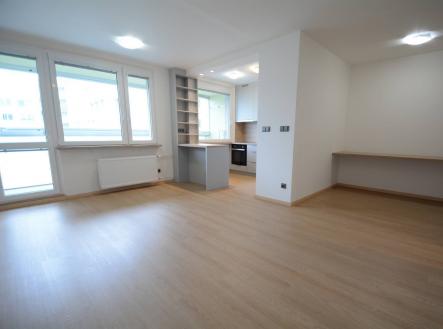 Pronájem bytu, 3+kk, 77 m²