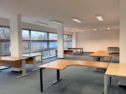 Pronájem - kanceláře, 97 m²