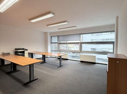 Pronájem - kanceláře, 38 m²