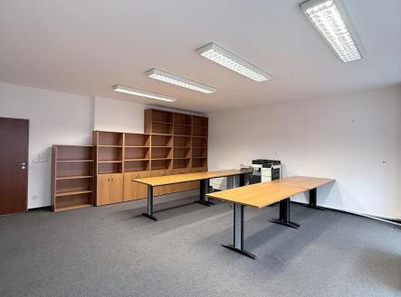 Pronájem - kanceláře, 38 m²