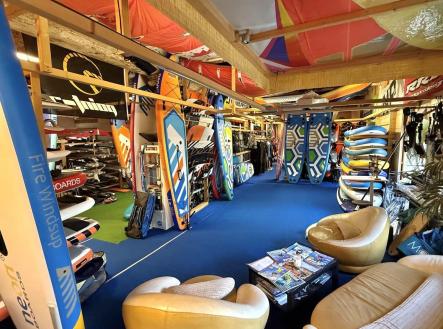 Pronájem - skladovací prostor