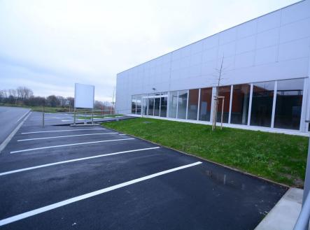 Pronájem - obchodní prostor