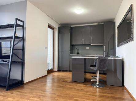 Pronájem bytu, 1+kk, 36 m²