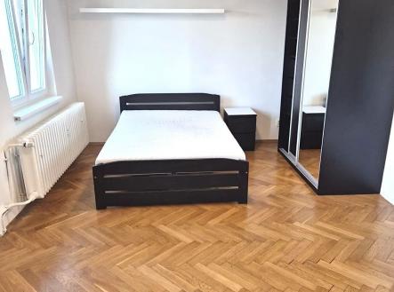 Pronájem bytu, 1+kk, 40 m²