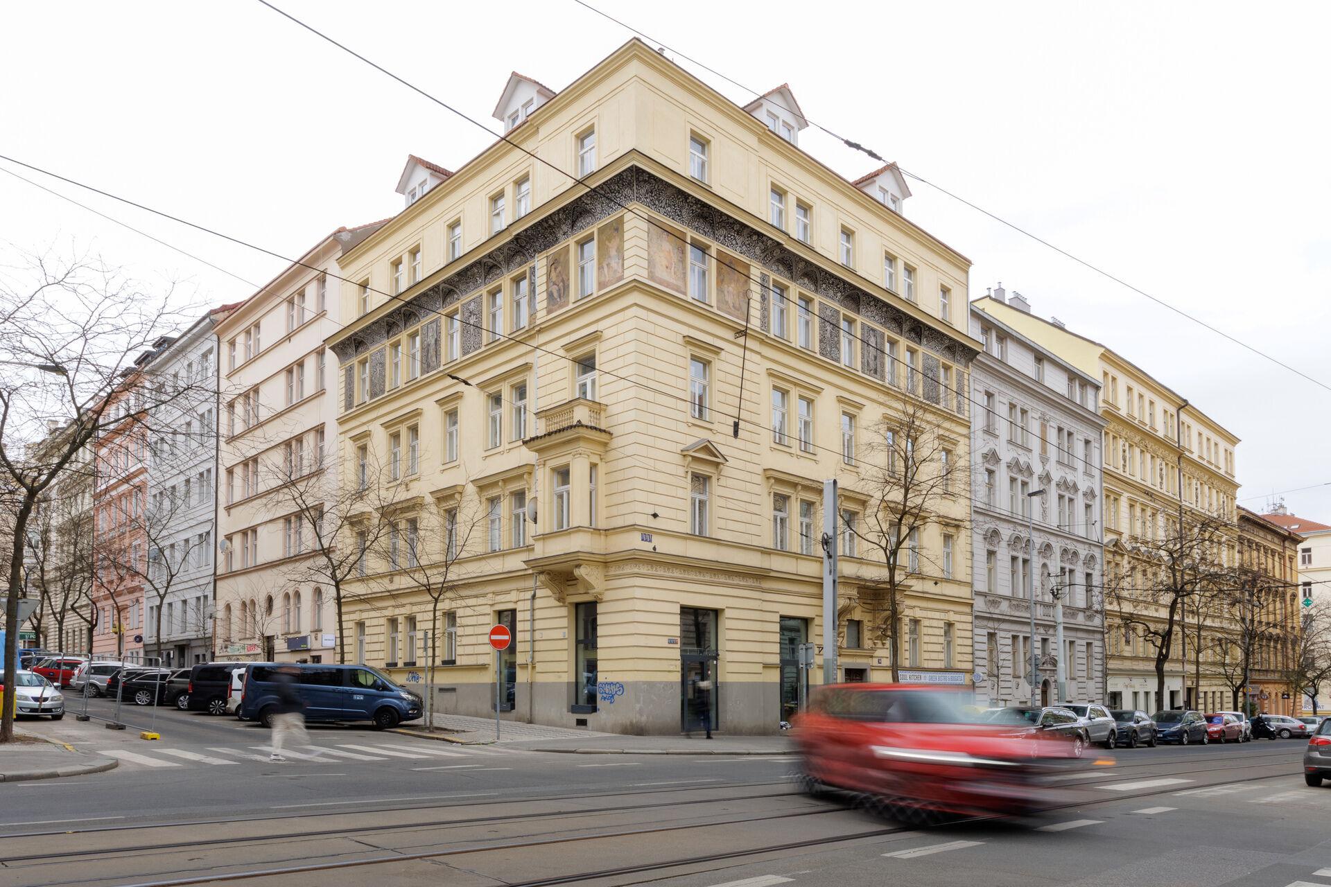 Pronájem lukrativních komerčních prostor – Korunní × Budečská