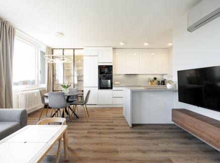 Pronájem bytu, 4+kk, 73 m²