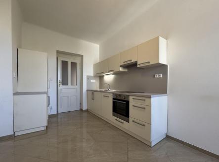 Pronájem bytu, 2+1, 87 m²