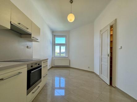 Pronájem bytu, 2+1, 87 m²