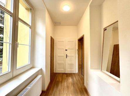 Pronájem bytu, 3+kk, 75 m²