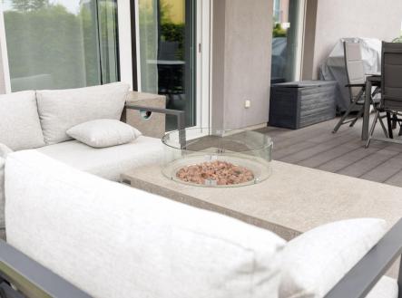 Pronájem - dům/vila, 202 m²