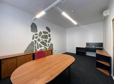 IMG_4742 | Pronájem - kanceláře, 35 m²