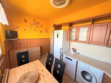 IMG-20260407-WA0017 | Pronájem bytu, 2+1, 56 m²