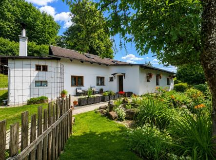 f0506c6c-6ac4-4142-a1bc-afeb5934dc28 | Prodej - dům/vila, 170 m²