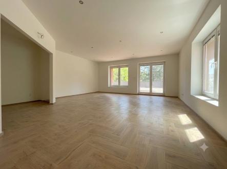 Současný stav | Prodej - hotel, 60 m²