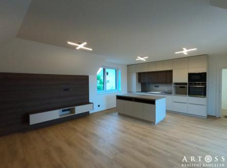 GOPR0699_1693804462413 | Pronájem - dům/vila, 156 m²