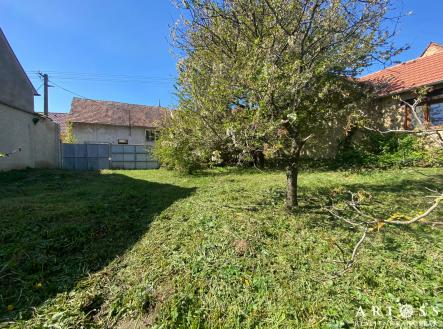 5639E5BD-0B6E-4AD8-BE74-B720CA8DA139 | Prodej - pozemek pro bydlení, 588 m²