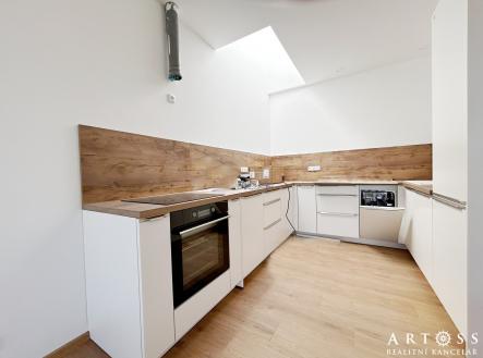 Pronájem bytu, 2+kk, 84 m² obrázek