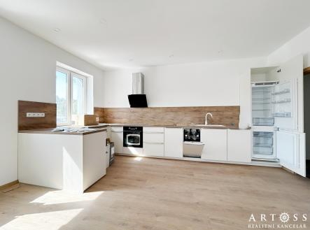 Kuchyň 1 | Pronájem bytu, 2+kk, 122 m²