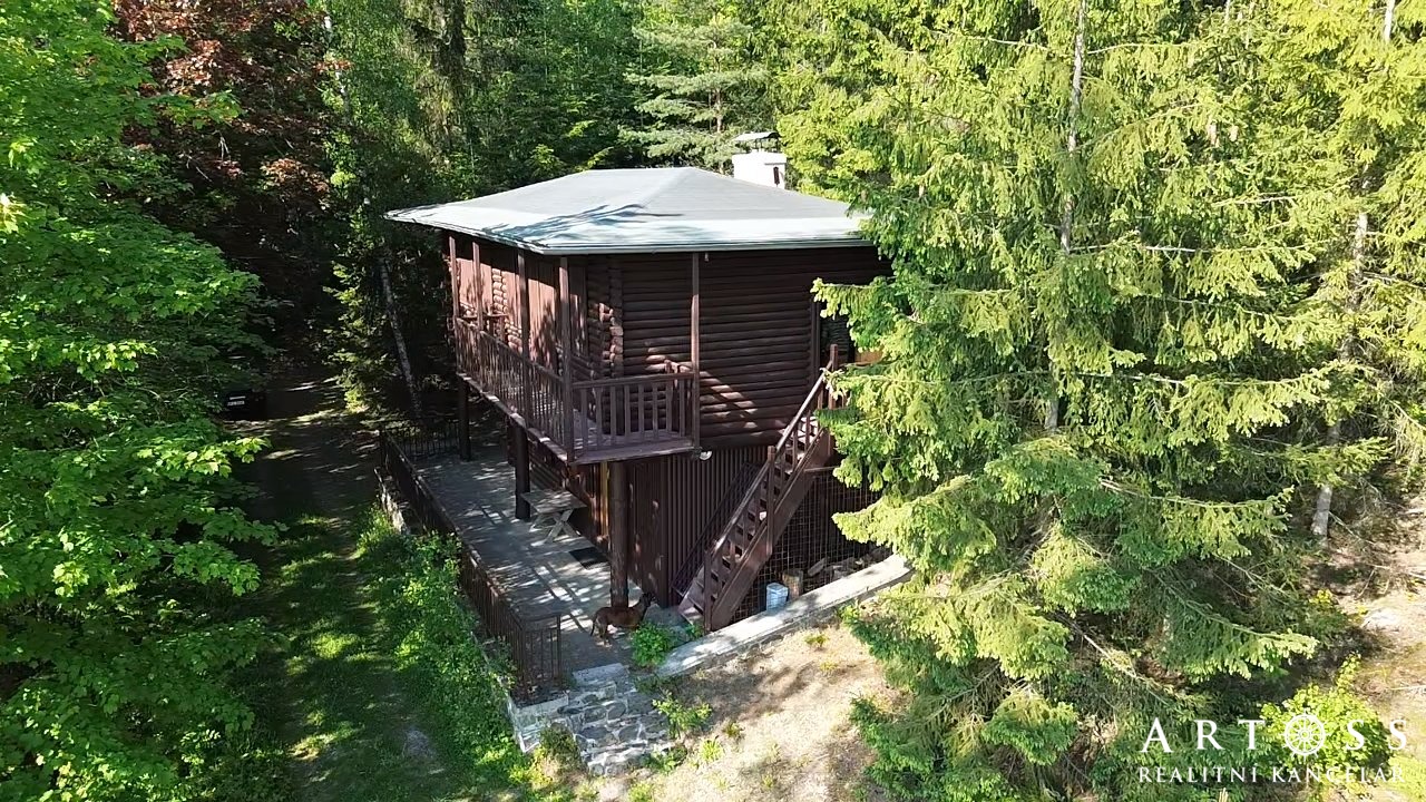 Hušák lovecká chata na chata prodej