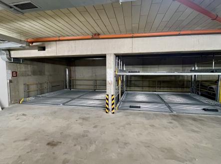 Zakladač 1 | Pronájem - malý objekt/garáž