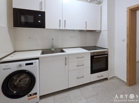 Pronájem klimatizovaného bytu 1+1, Brno - Kr. Pole, Palackého tř. | Pronájem bytu, 1+1, 34 m²