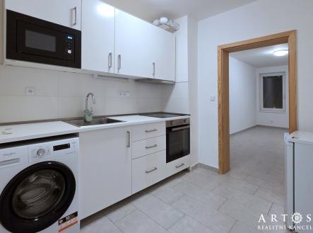 Pronájem klimatizovaného bytu 1+1, Brno - Kr. Pole, Palackého tř. | Pronájem bytu, 1+1, 34 m²