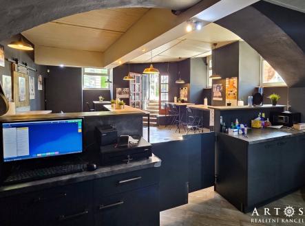Prostor restaurace | Pronájem - restaurace, 148 m²