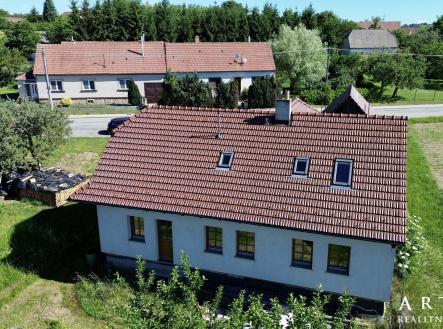 4 | Prodej - dům/vila, 200 m²