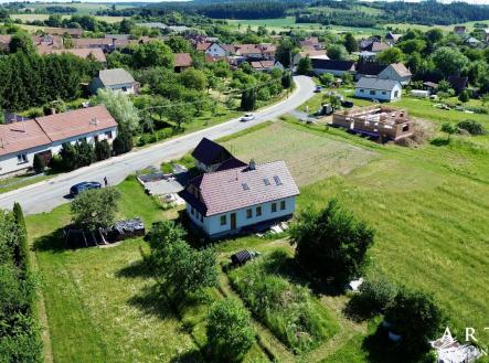 2 | Prodej - dům/vila, 200 m²